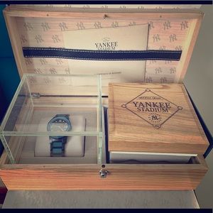 Original grain limited edition Yankees seat watch